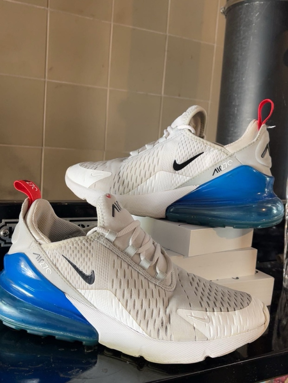 Nike Air Max 270 Size 6.5 Youth White/Blue Athletic Sneakers